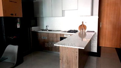 2bdrm Apartment in Parklands for rent - Image 2