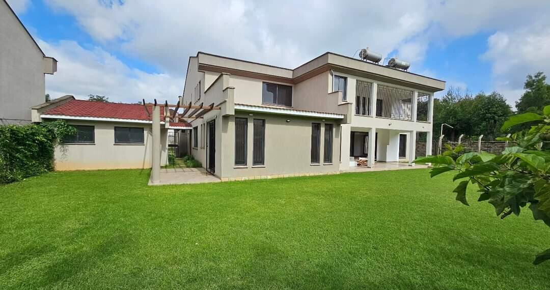 New 5-Ensuite Townhouse with Jacuzzis & DSQ - Lavington
