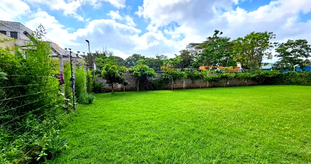 New 5-Ensuite Townhouse with Jacuzzis & DSQ - Lavington