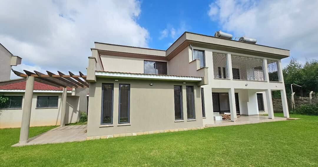 New 5-Ensuite Townhouse with Jacuzzis & DSQ - Lavington