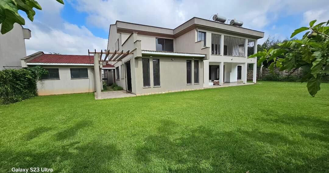New 5-Ensuite Townhouse with Jacuzzis & DSQ - Lavington