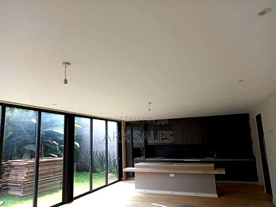 Furnished 3bdrm Villa in Ineza, Runda for rent - Image 5