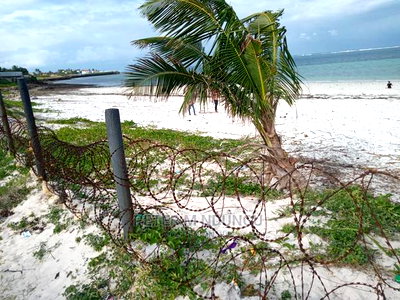 Nyali Sandy Beach , 5 Acres - Image 2