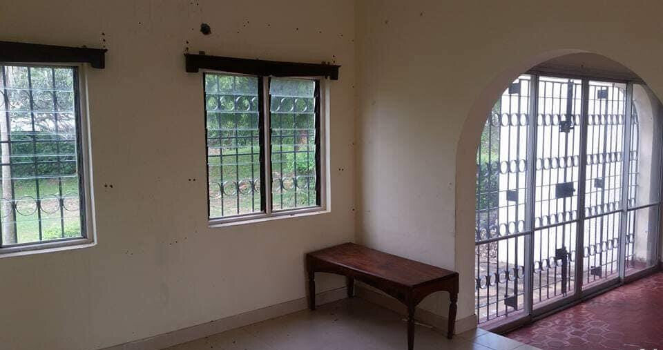Half-Acre 4BR Maisonette with Borehole & Garden - Nyali