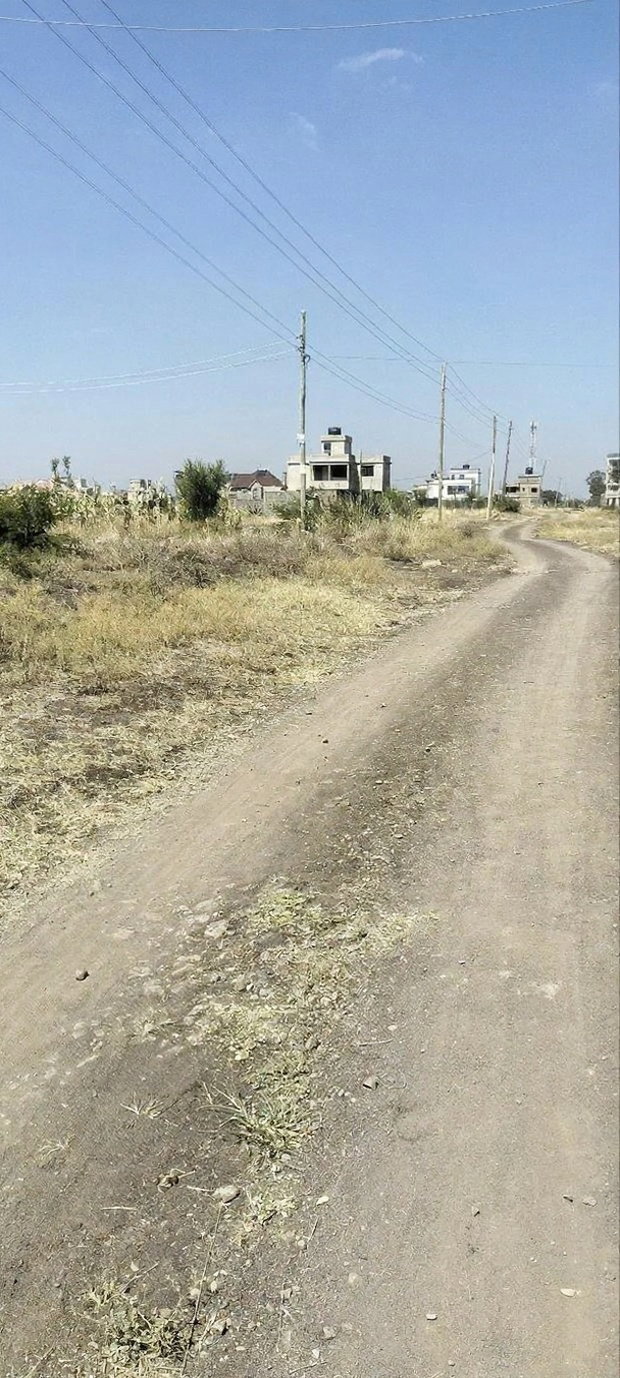 2 Plots Adjacent to Each Other at Kariani Murera