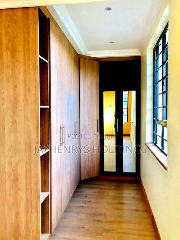 4bdrm House in Membley Estate for rent