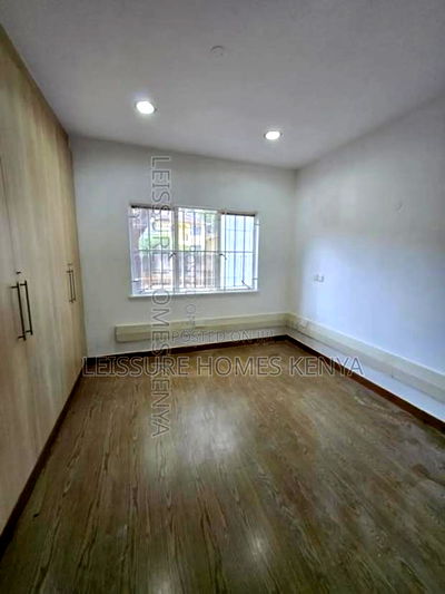 Commercial Offices on One Acre in Lavington - Image 6