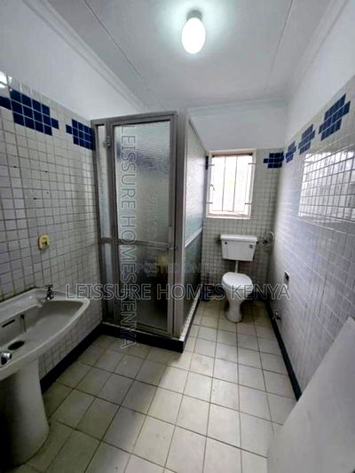 Commercial Offices on One Acre in Lavington - Image 7