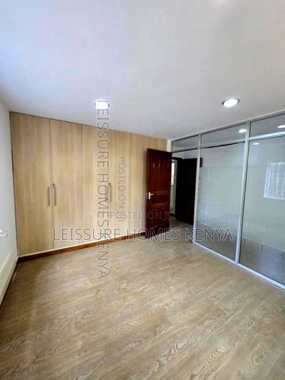 Commercial Offices on One Acre in Lavington - Image 10