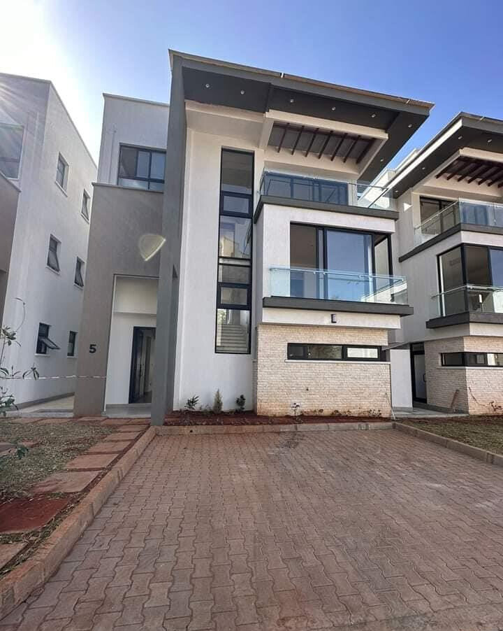 Modern 5-Ensuite Townhouse in Secure Lavington Gated Community
