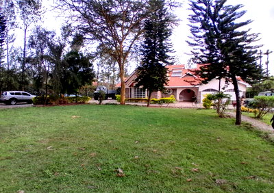 50x100 Plot 5BR Home with Garden
