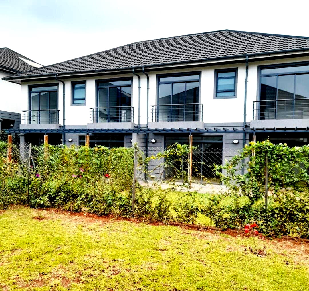 5BR All-Ensuite Townhouse with Clubhouse & Pool - Runda