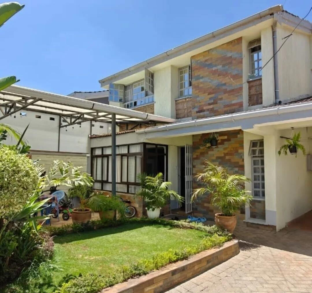 3BR Townhouse with DSQ & Gazebo – Langata Gated Community
