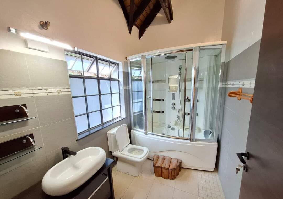 Newly Renovated 4BR All-Ensuite Villa with DSQ - Kileleshwa