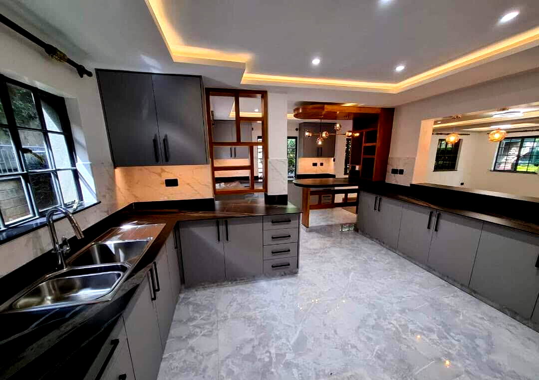 Newly Renovated 4BR All-Ensuite Villa with DSQ - Kileleshwa