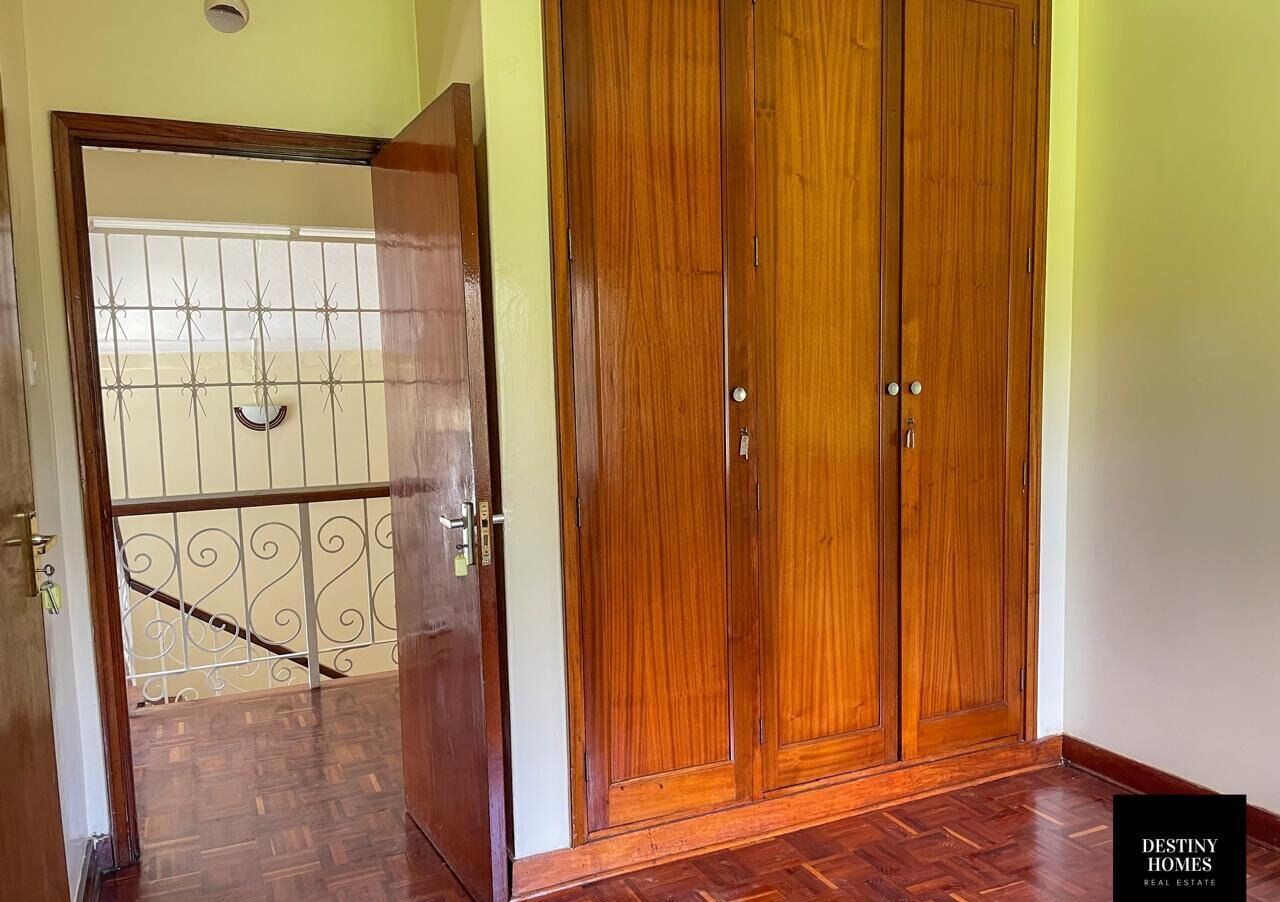 Diplomatic 5BR Home with Parking