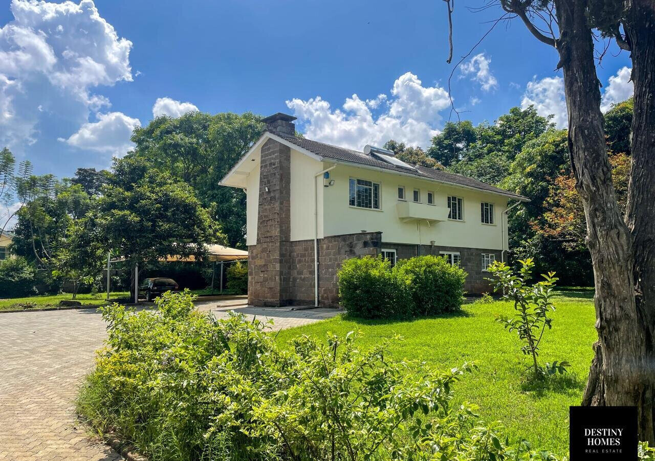 Diplomatic 5BR Home with Parking