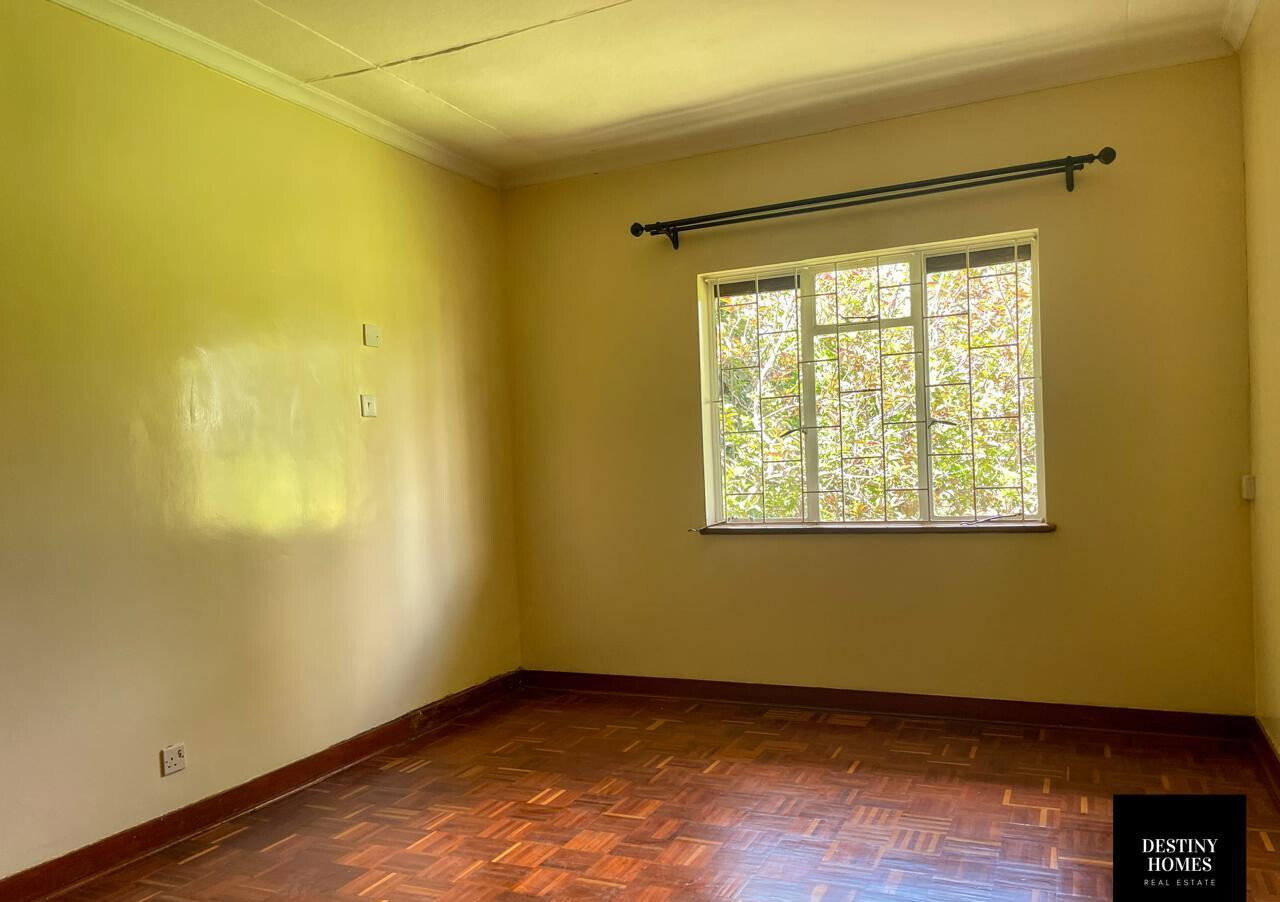 Diplomatic 5BR Home with Parking