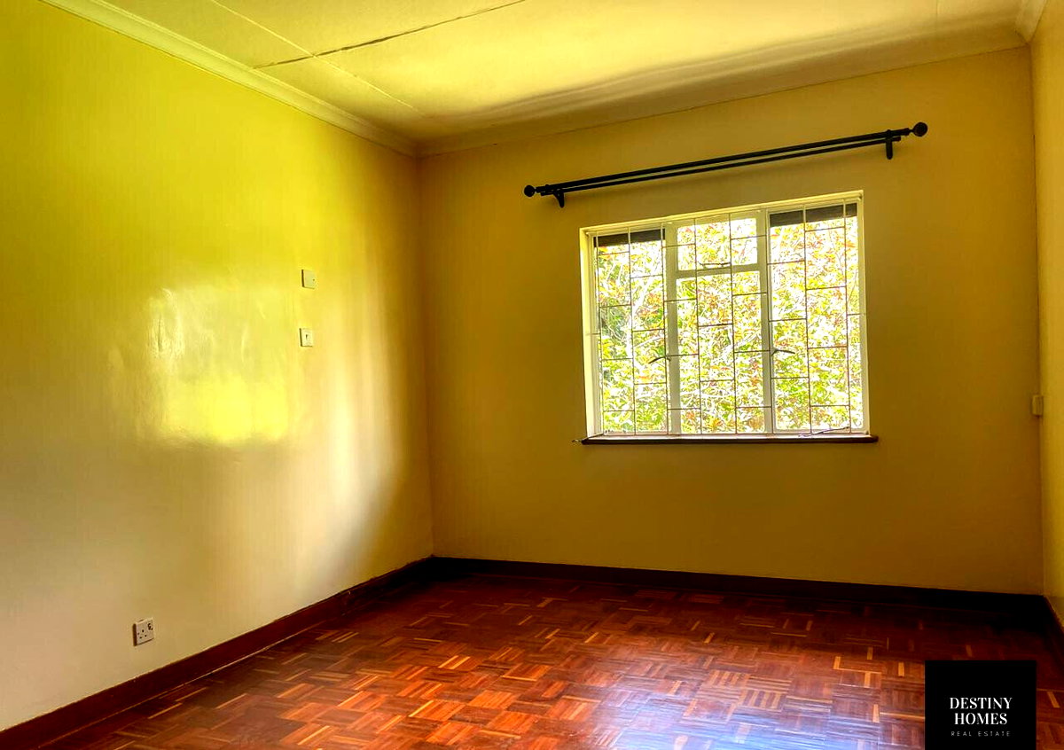 Diplomatic 5BR Home with Parking