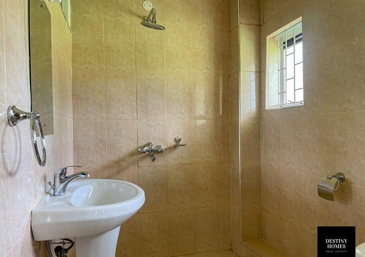 Diplomatic 5BR Home with Parking