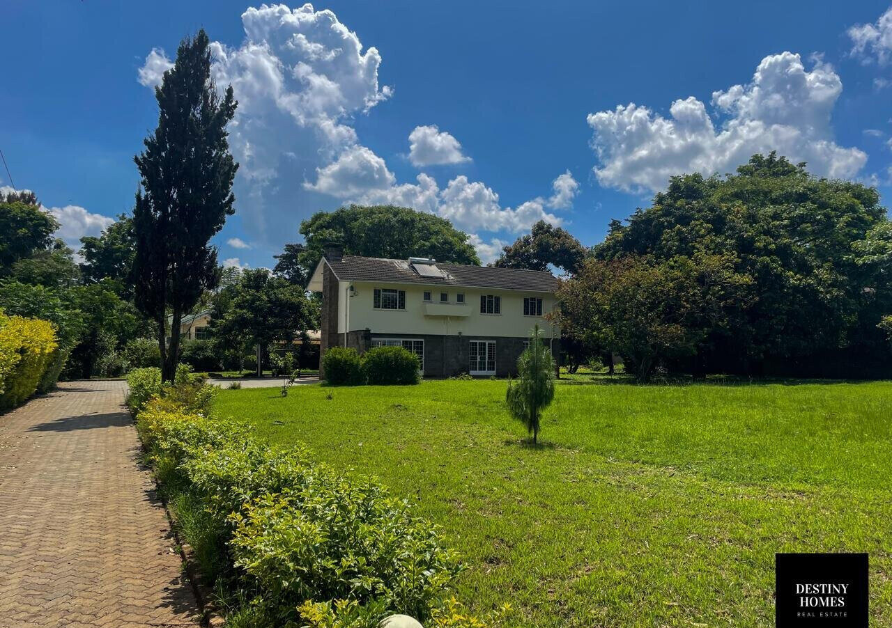 Diplomatic 5BR Home with Parking