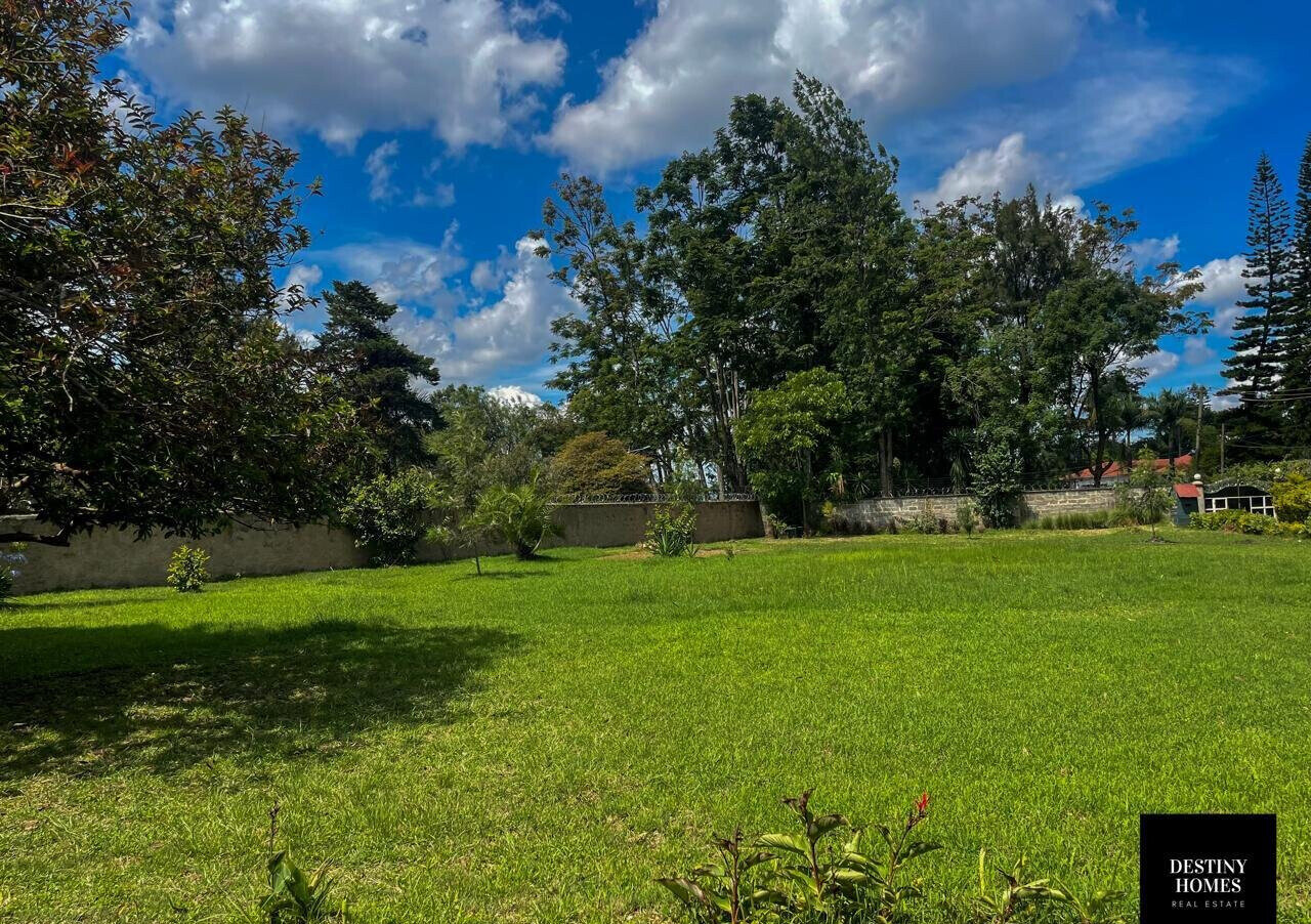 Diplomatic 5BR Home with Parking