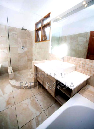 4bdrm Villa in Nyali for sale - Image 14