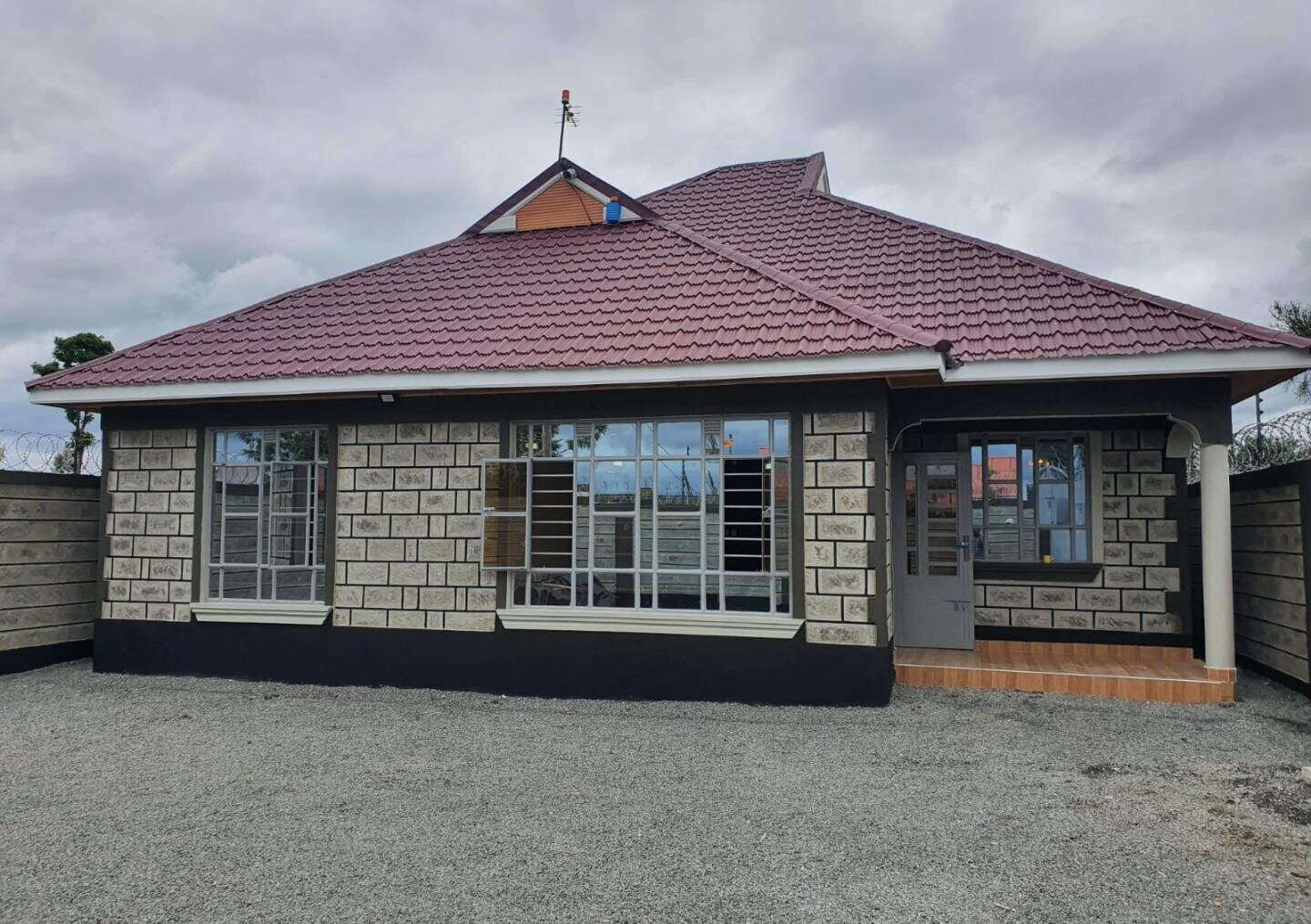 3BR Ensuite Bungalow on 40x80 with Ready Title - Ruiru Matangi