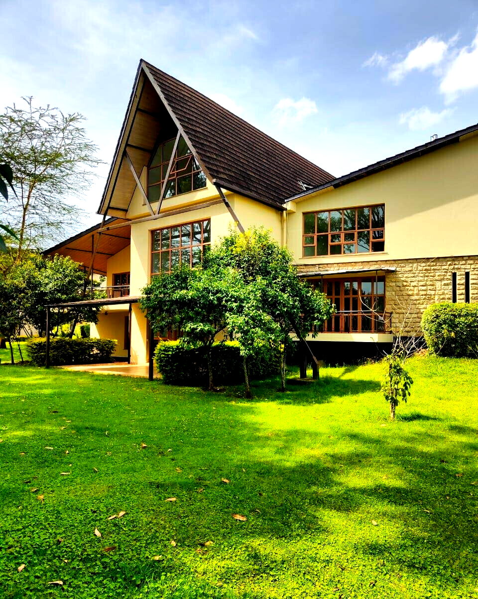 5-Ensuite Villa with Man-Made Dam & Clubhouse – Karen