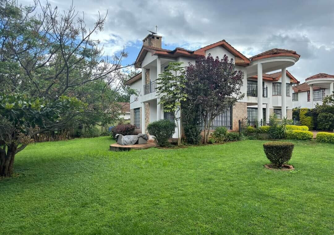Half-Acre 5-Ensuite Townhouse in Gated Community – Karen