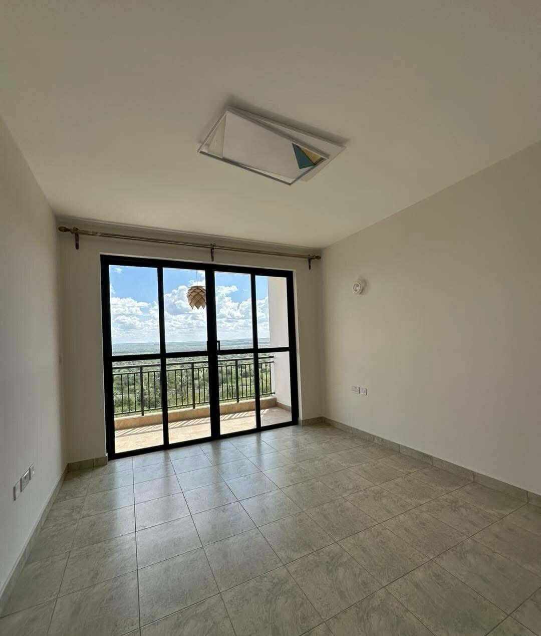 Brand-New 4BR Townhouse with DSQ & Pool - Syokimau Phase 2
