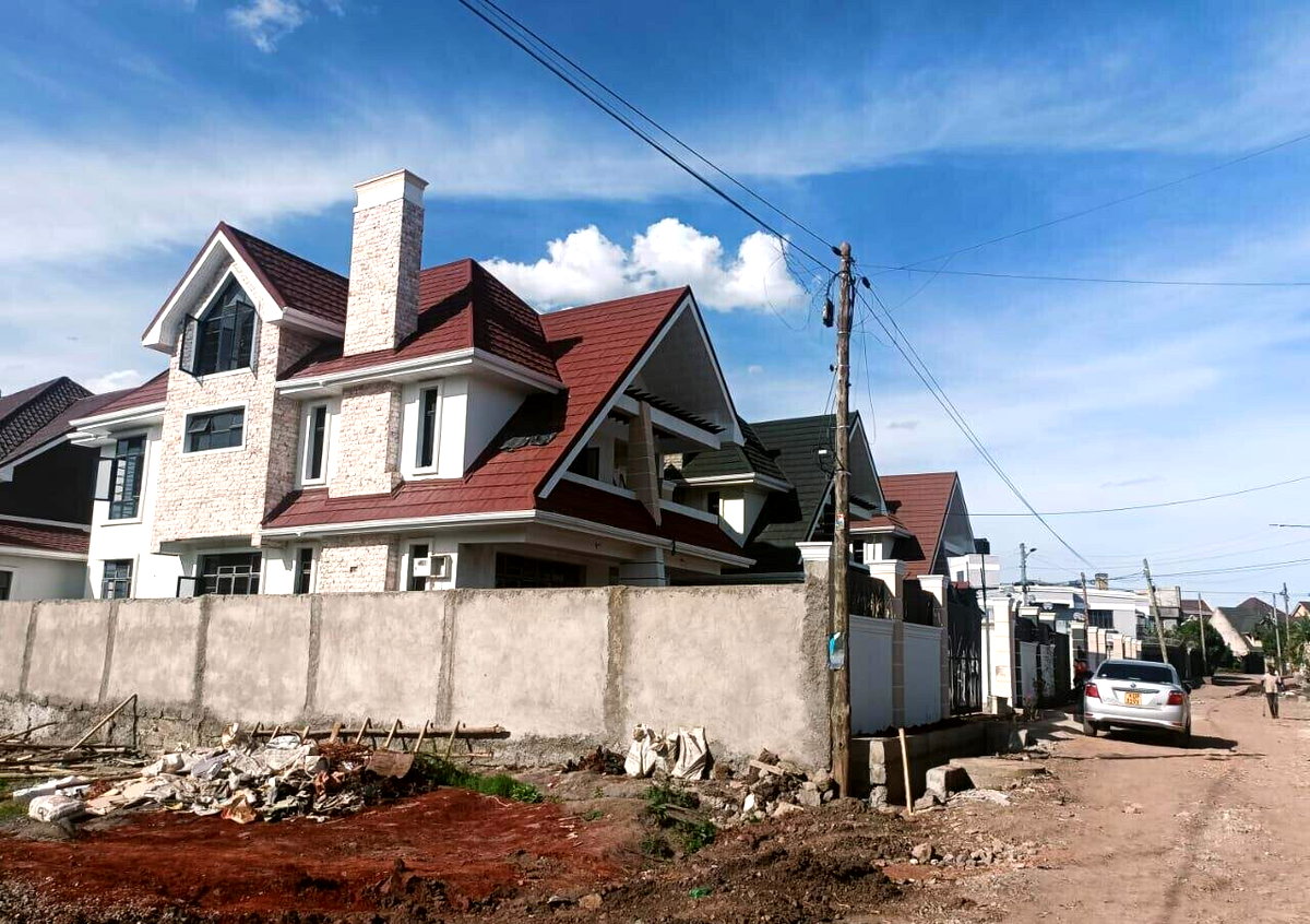 5BR All-Ensuite Townhouse with 23,000L Water Tank - Membley, Ruiru