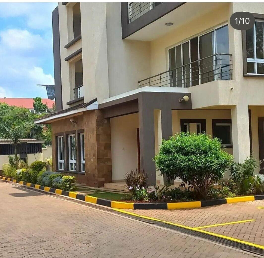 5-Ensuite Townhouse with Servant Quarter & Garden - Lavington