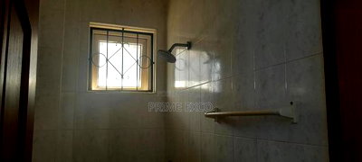 2bdrm Apartment in Nyali for rent - Image 8