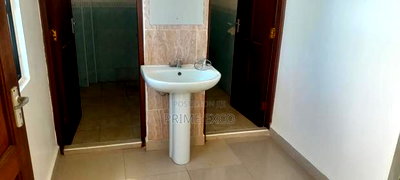 2bdrm Apartment in Nyali for rent - Image 9