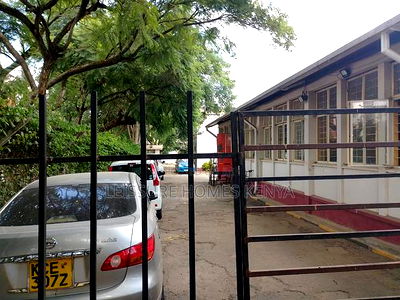 Prime Commercial Property in Industrial Area - Image 17