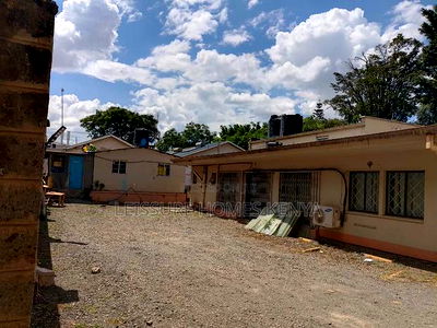 Prime Commercial Property in Industrial Area - Image 13