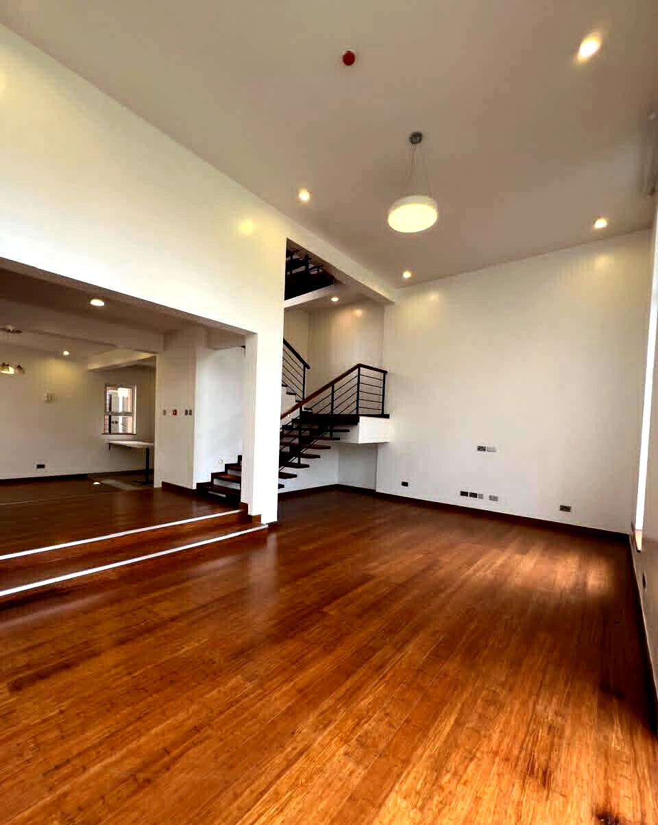 4-Ensuite Villa with DSQ & Gym Access - Lavington