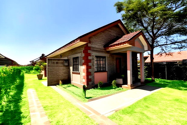 3bdrm House in Paradise Park Estate, Kinanie for Sale