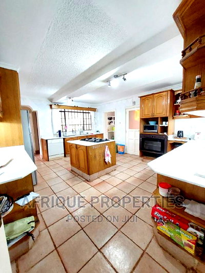 4bdrm Mansion in Runda for sale - Image 5