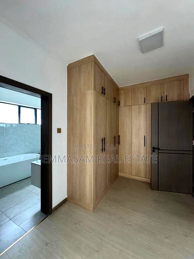 4bdrm Apartment in Lavington, Valley Arcade for sale - Image 3