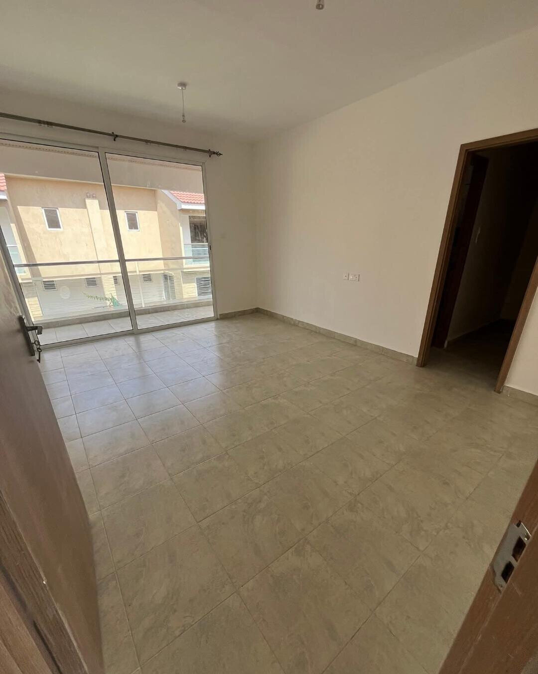 4BR Townhouse with DSQ on Gataka Road - Keys Ready