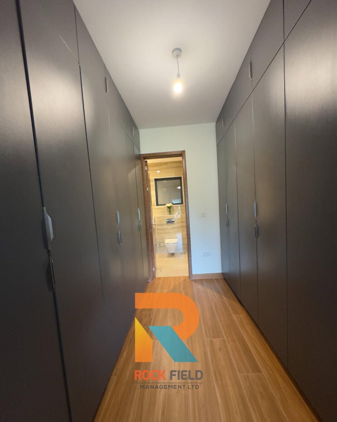 3BR + DSQ with Sky Gardens & Heated Infinity Pool – Riverside