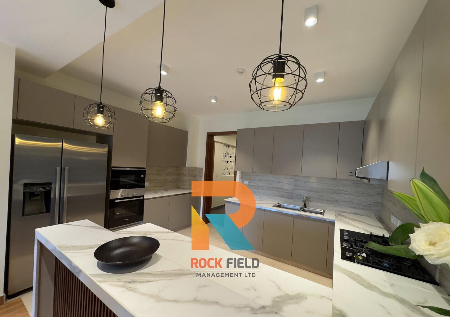3BR + DSQ with Sky Gardens & Heated Infinity Pool – Riverside