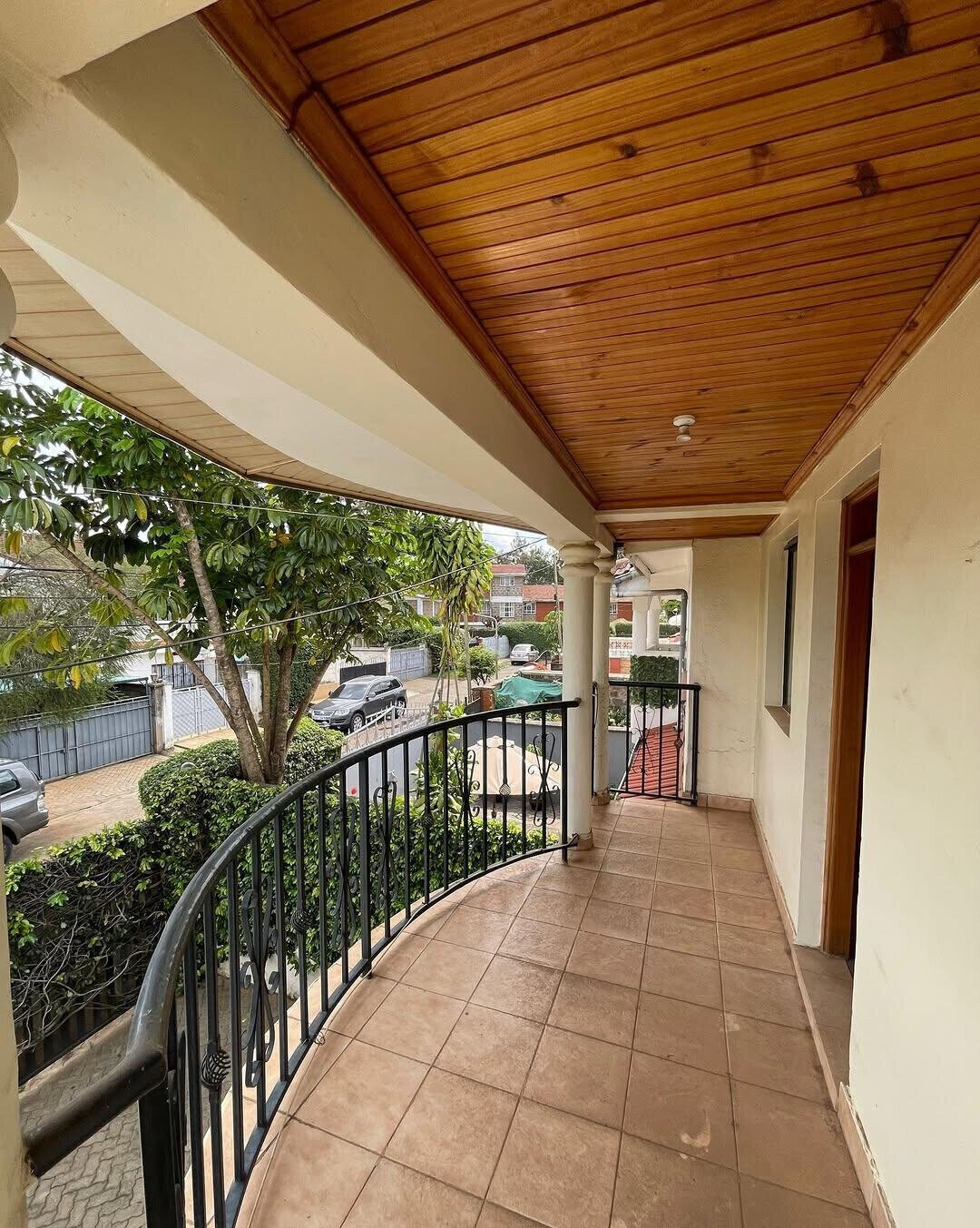 4-Bedroom Townhouse with DSQ & Private Balconies - Lavington