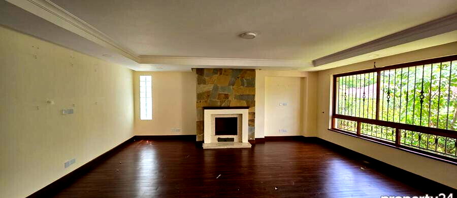 5-Ensuite Villa with Pool & Solar Heating - Spring Valley