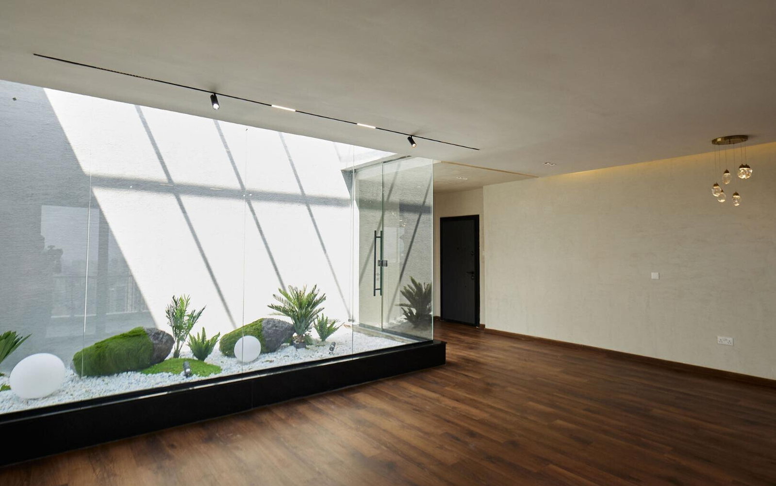 5BR Manhattan-Style Twin Tower Apartment with Heated Pool - Kilimani