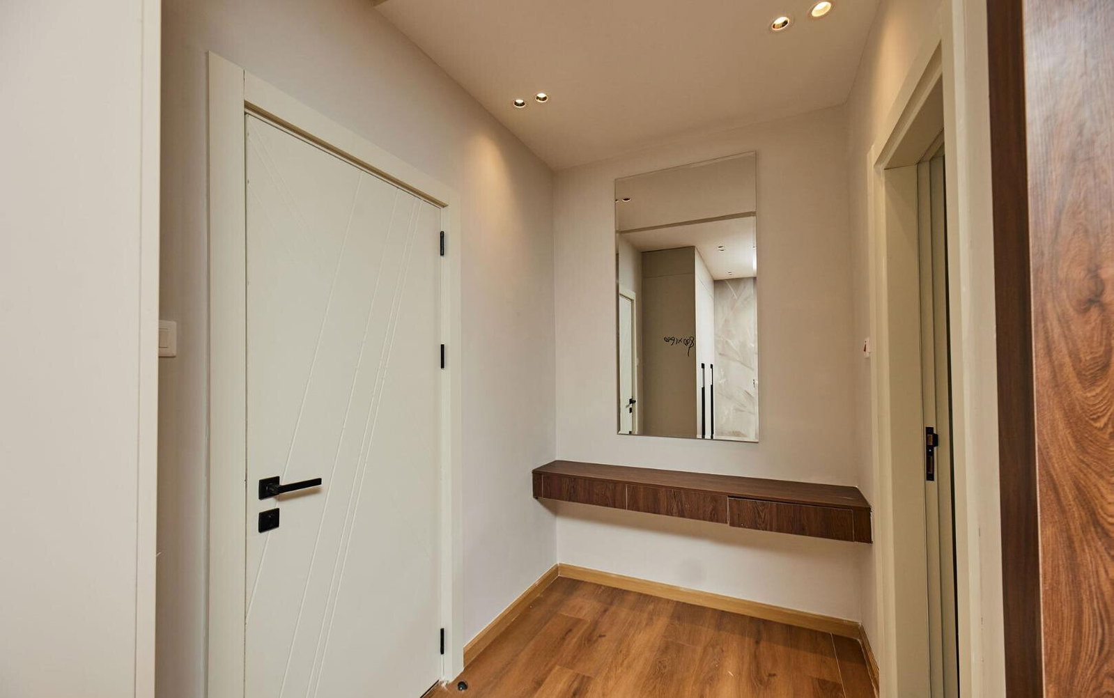 5BR Manhattan-Style Twin Tower Apartment with Heated Pool - Kilimani
