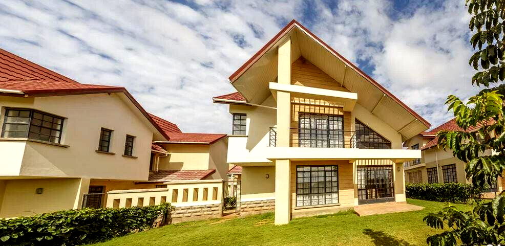 4BR Townhouse with Nursery & Pool in Gated Community - Kitengela