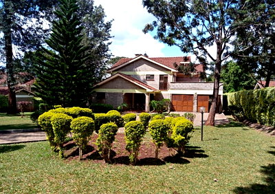 4-Bed Townhouse with DSQ & Rental Income – Karen